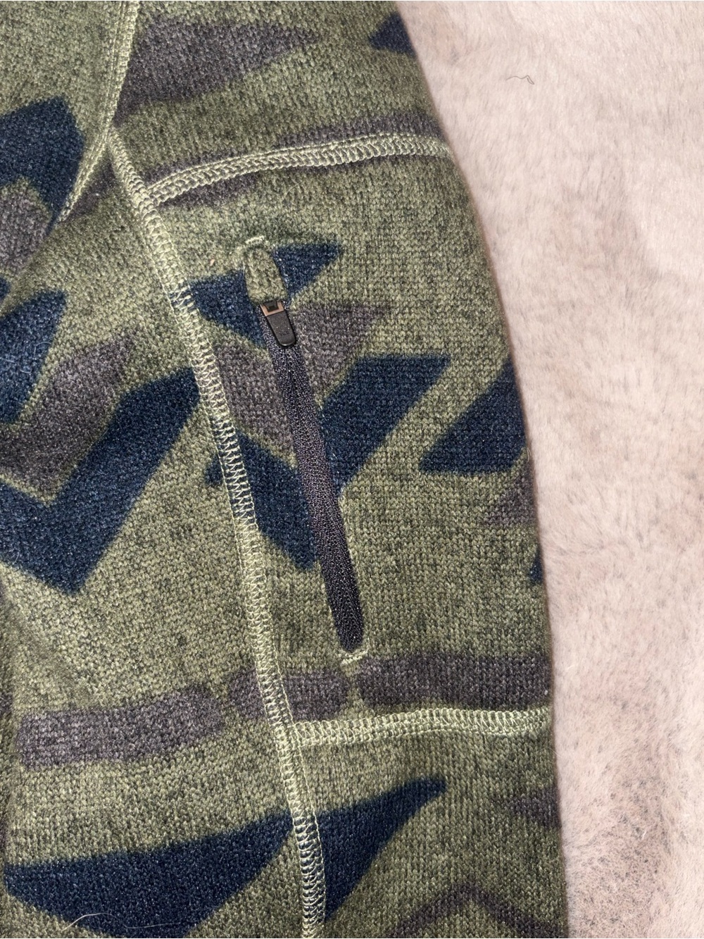 The North Face Men's Gordon Lyons 1/4-Zip Fleece Pullover - Picture 4 of 11